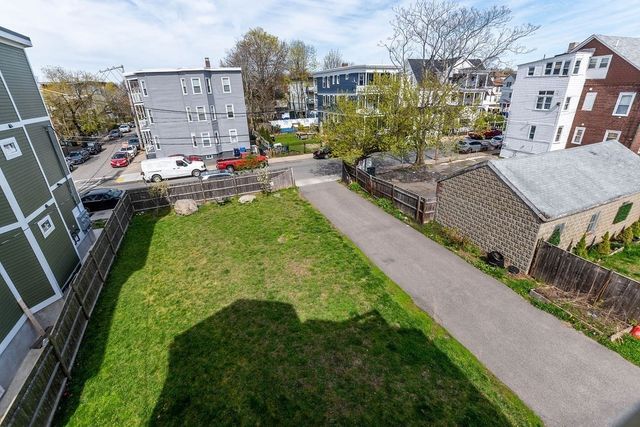 10 Irma St 3, Boston, MA 02124