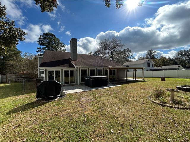 58 S Deals Circle S, Woodbine, GA 31569