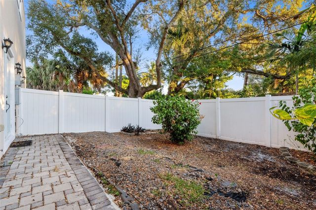 316 SW 16th Street B, Fort Lauderdale, FL 33315