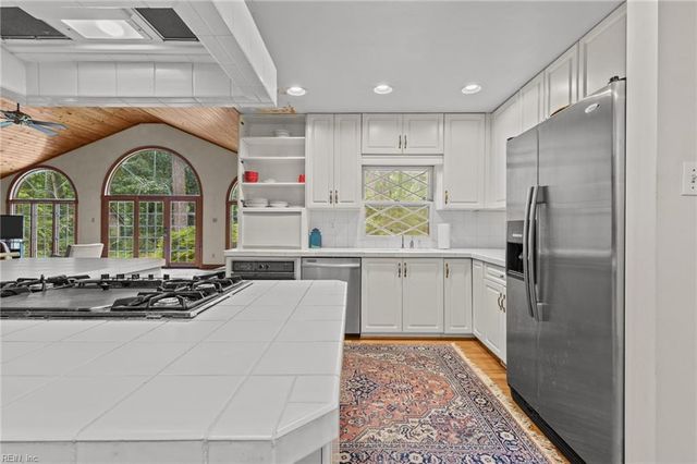 1600 W Little Neck RD, Virginia Beach, VA 23452
