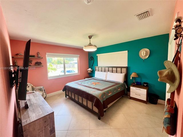 101 SW 58th Ave 101, Plantation, FL 33317