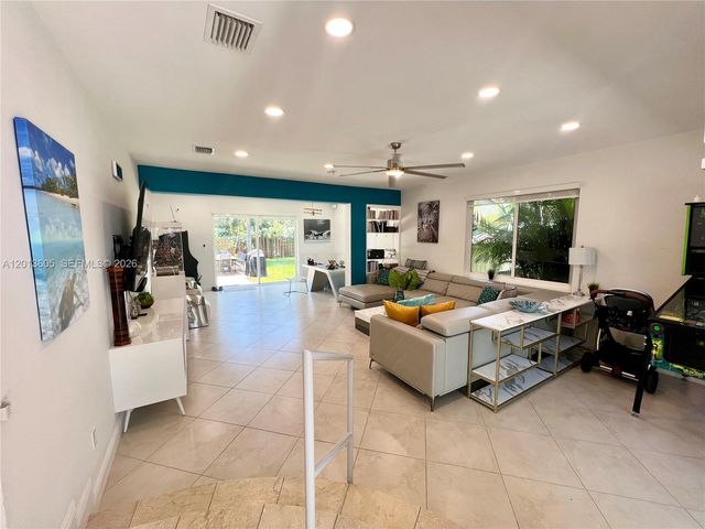 101 SW 58th Ave 101, Plantation, FL 33317