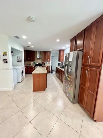 101 SW 58th Ave 101, Plantation, FL 33317