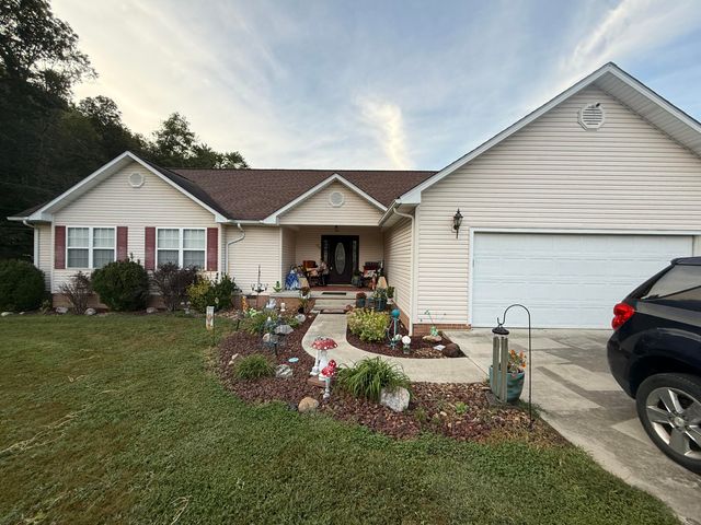 25 Red Oak Drive, Barbourville, KY 40906