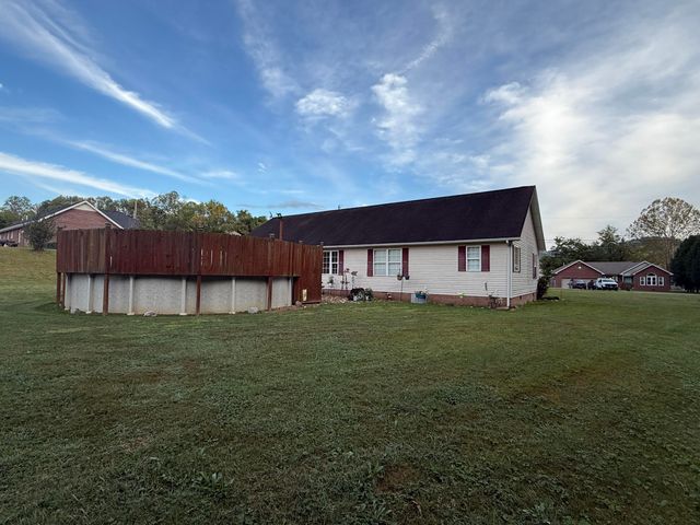 25 Red Oak Drive, Barbourville, KY 40906