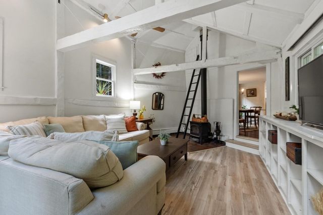 533 Lowell Rd, Groton, MA 01450