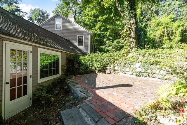 533 Lowell Rd, Groton, MA 01450