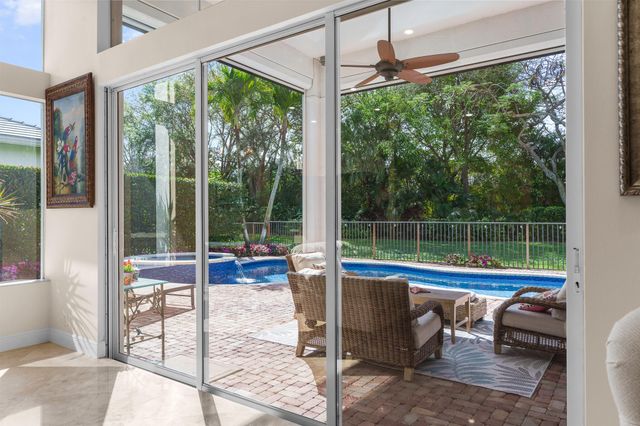 8850 Valhalla Drive, Delray Beach, FL 33446