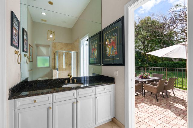 8850 Valhalla Drive, Delray Beach, FL 33446