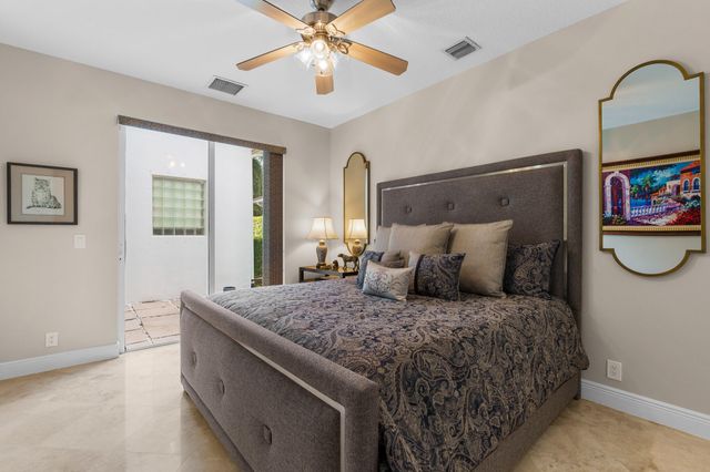 8850 Valhalla Drive, Delray Beach, FL 33446