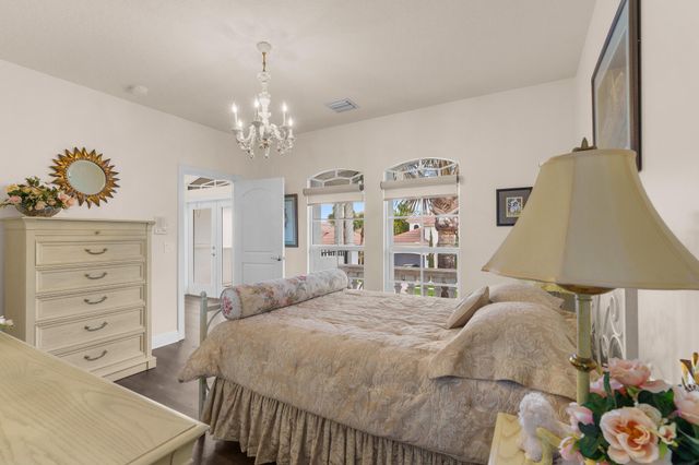 8850 Valhalla Drive, Delray Beach, FL 33446