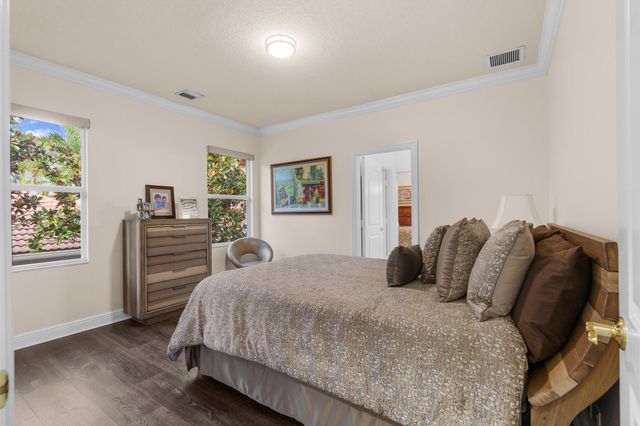 8850 Valhalla Drive, Delray Beach, FL 33446