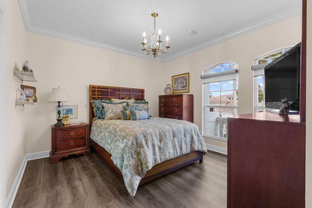 8850 Valhalla Drive, Delray Beach, FL 33446