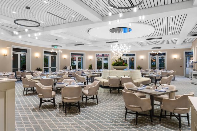 8850 Valhalla Drive, Delray Beach, FL 33446