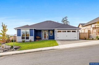 625 NW Crater Lake Dr, Dallas, OR 97338