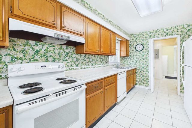 921 N Harold Avenue, Melrose Park, IL 60164
