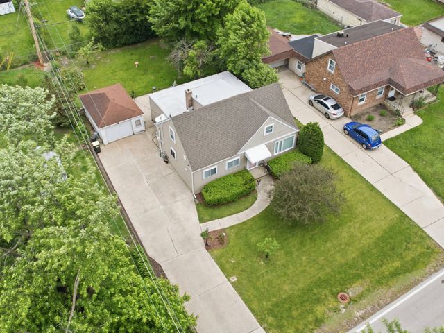 921 N Harold Avenue, Melrose Park, IL 60164