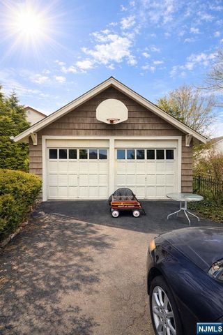 327 Rutland Avenue, Teaneck, NJ 07666