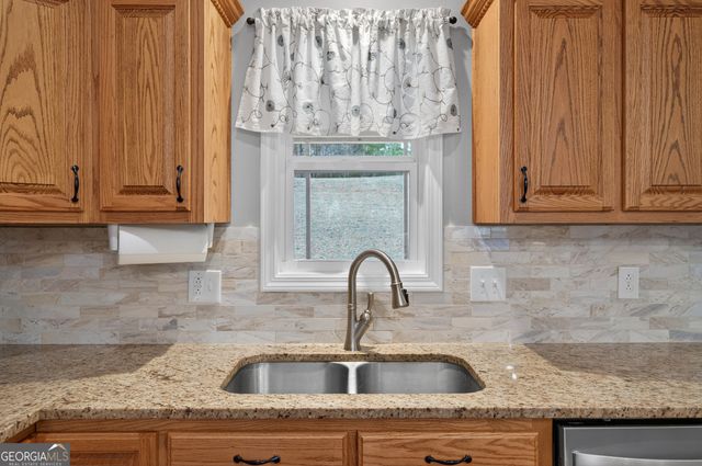 128 Tabitha Page Lane, Toccoa, GA 30577