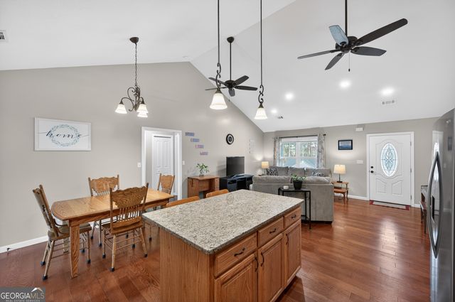 128 Tabitha Page Lane, Toccoa, GA 30577