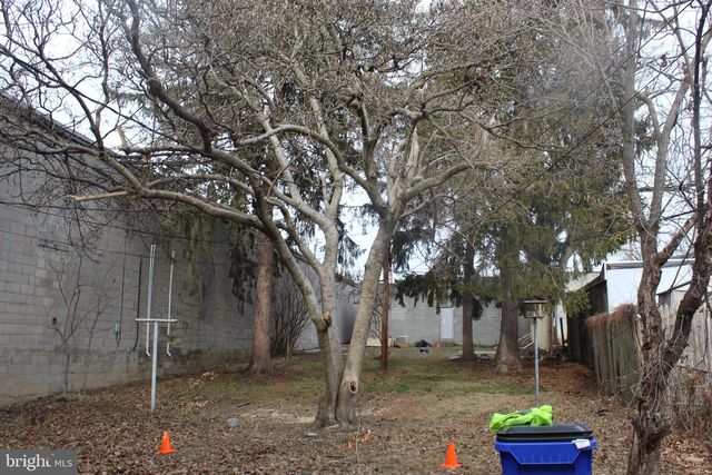 136 E WASHINGTON ST, Hagerstown, MD 21740