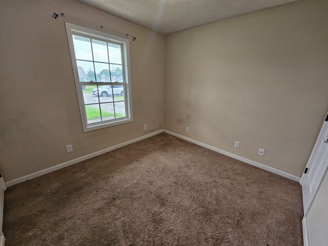 103 Stonefield Cir, Shelbyville, TN 37160