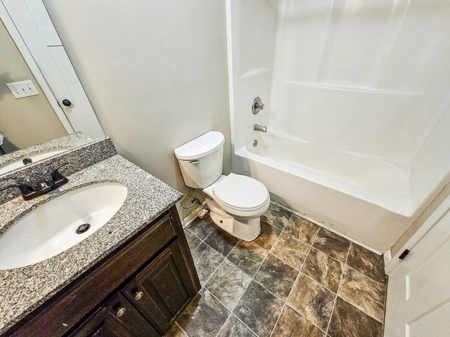 103 Stonefield Cir, Shelbyville, TN 37160