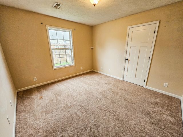 103 Stonefield Cir, Shelbyville, TN 37160