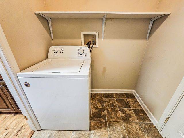 103 Stonefield Cir, Shelbyville, TN 37160