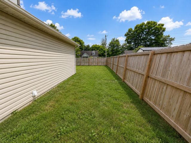 103 Stonefield Cir, Shelbyville, TN 37160