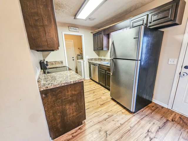 103 Stonefield Cir, Shelbyville, TN 37160