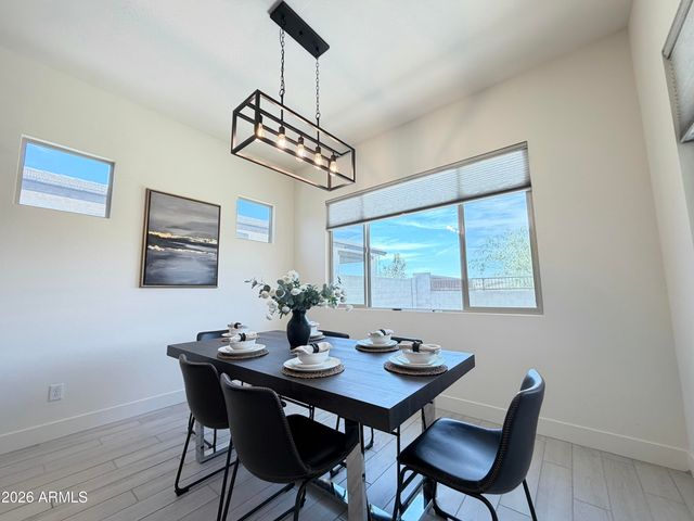 13321 W DALE Lane, Peoria, AZ 85383