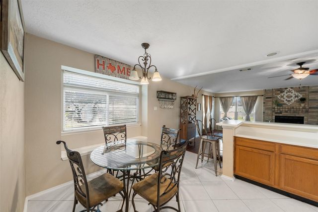 2906 Laurelridge Drive, League City, TX 77573