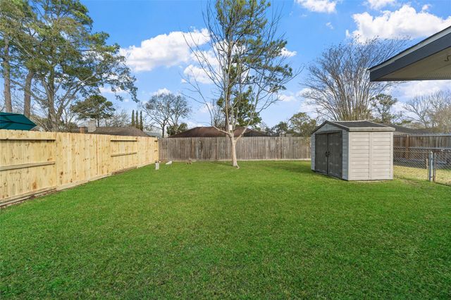 2906 Laurelridge Drive, League City, TX 77573