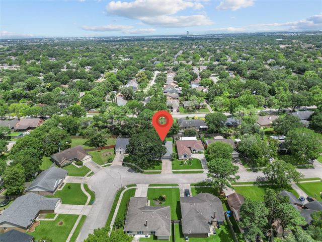 2906 Laurelridge Drive, League City, TX 77573