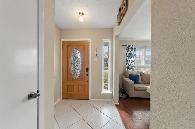 2906 Laurelridge Drive, League City, TX 77573