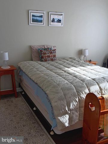 1057 MATTHEW CT, Hagerstown, MD 21742