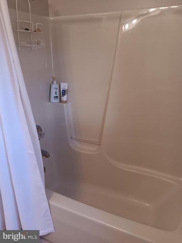 1057 MATTHEW CT, Hagerstown, MD 21742