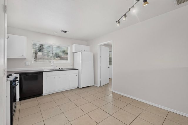 13105 Mountain View Avenue NE, Albuquerque, NM 87123