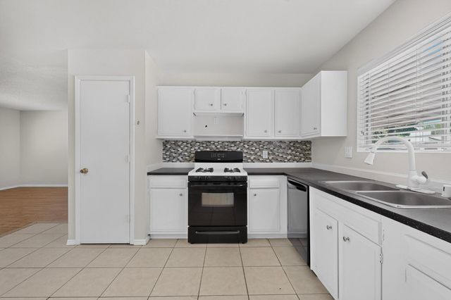 13105 Mountain View Avenue NE, Albuquerque, NM 87123