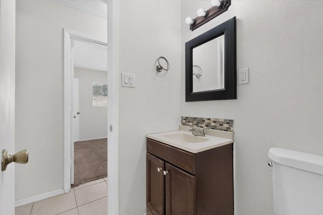 13105 Mountain View Avenue NE, Albuquerque, NM 87123