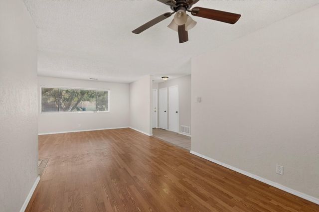 13105 Mountain View Avenue NE, Albuquerque, NM 87123