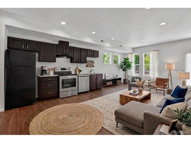 3010 N Lafayette St, Denver, CO 80205