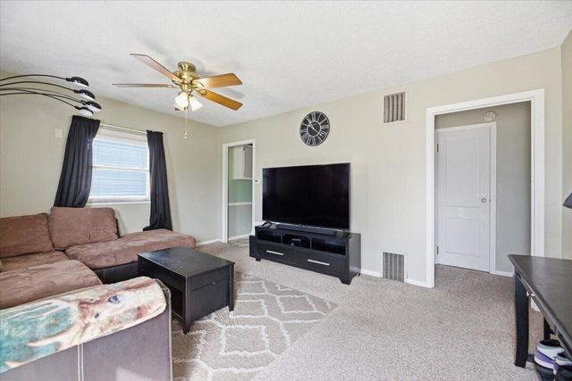 3538 3RD Avenue, Council Bluffs, IA 51501