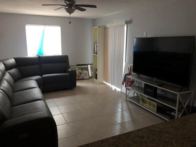 6094 Forest Hill Boulevard 106, West Palm Beach, FL 33415