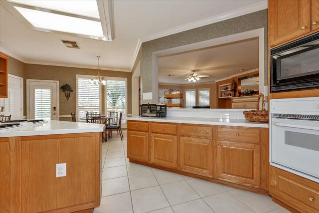 5718 Oakmoss Trail, Spring, TX 77379