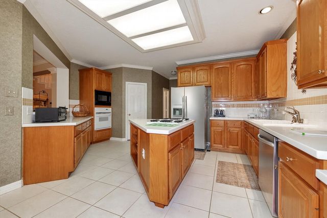 5718 Oakmoss Trail, Spring, TX 77379