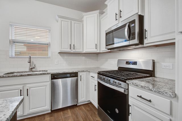 411 Fox Sparrow Court, Summerville, SC 29486