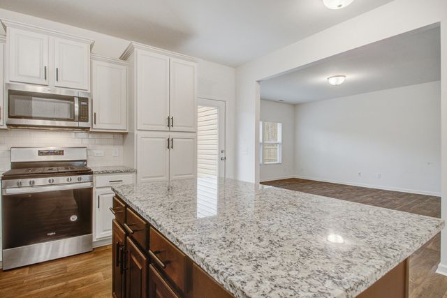 411 Fox Sparrow Court, Summerville, SC 29486