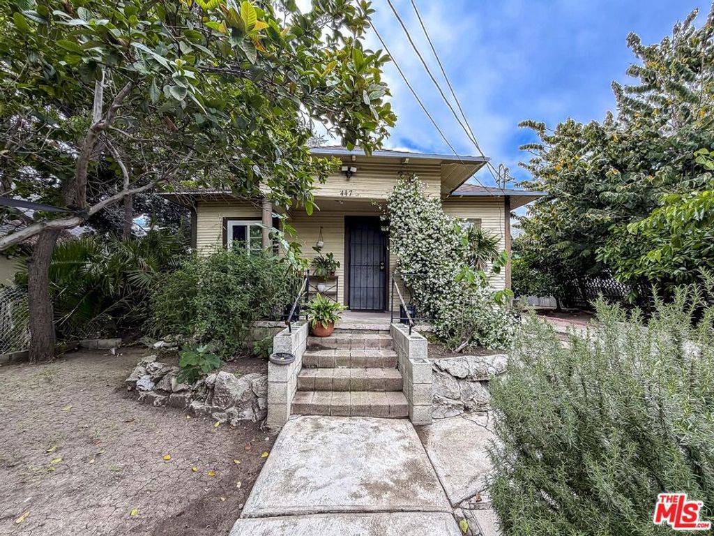 447 N Commonwealth Avenue, Los Angeles, CA 90004 — exterior